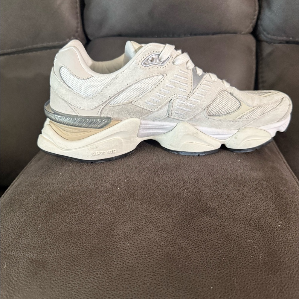 New Balance Sneakers size women 9.5 men 8 - Picture 7 of 8